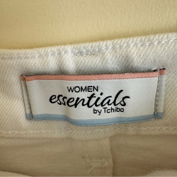 Tchibo Womens size 4 White Eyelet Lace Denim Jean Mini Skirt Embroidered Preppy - Picture 5 of 8